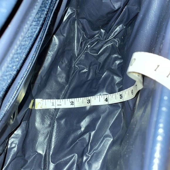 Vintage VR Classic Purse - Picture 16 of 16